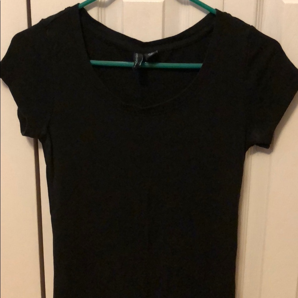 Black tee shirt